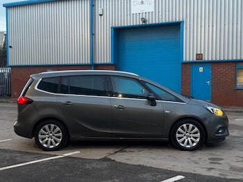Used Vauxhall Zafira 2017 for sale - 77203010: Photo