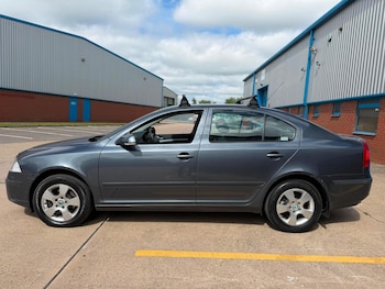 Used Skoda Octavia 2009 for sale - 78741378: Photo