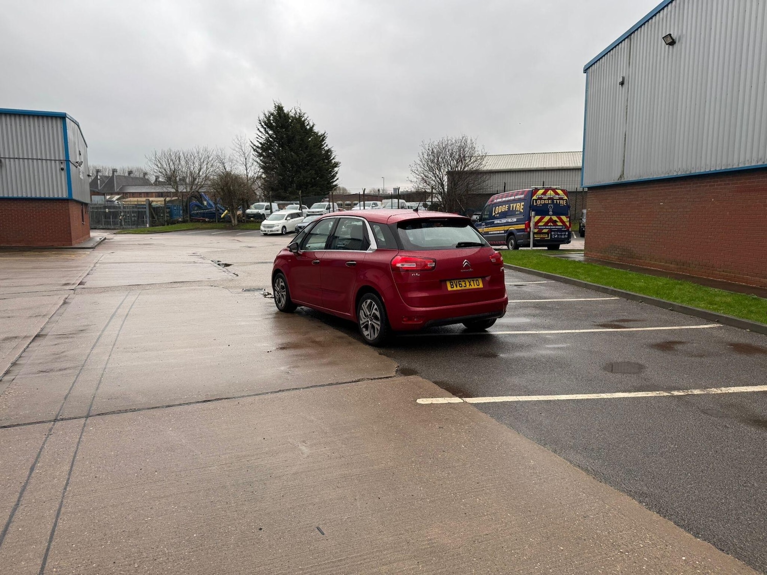 Used Citroen C4 Picasso 2013 for sale - 77290719: Photo 7