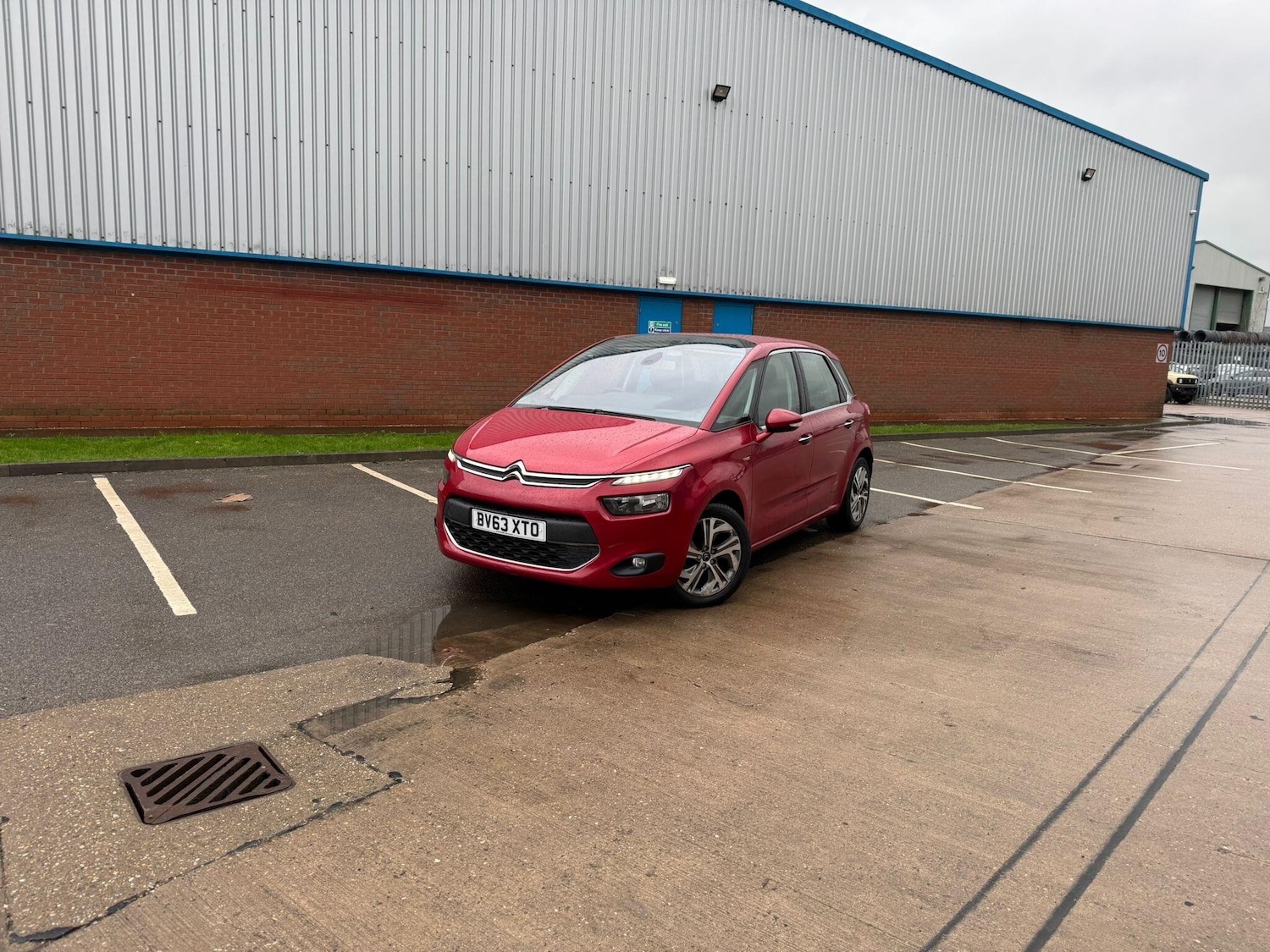 Used Citroen C4 Picasso 2013 for sale - 77290719: Photo 9