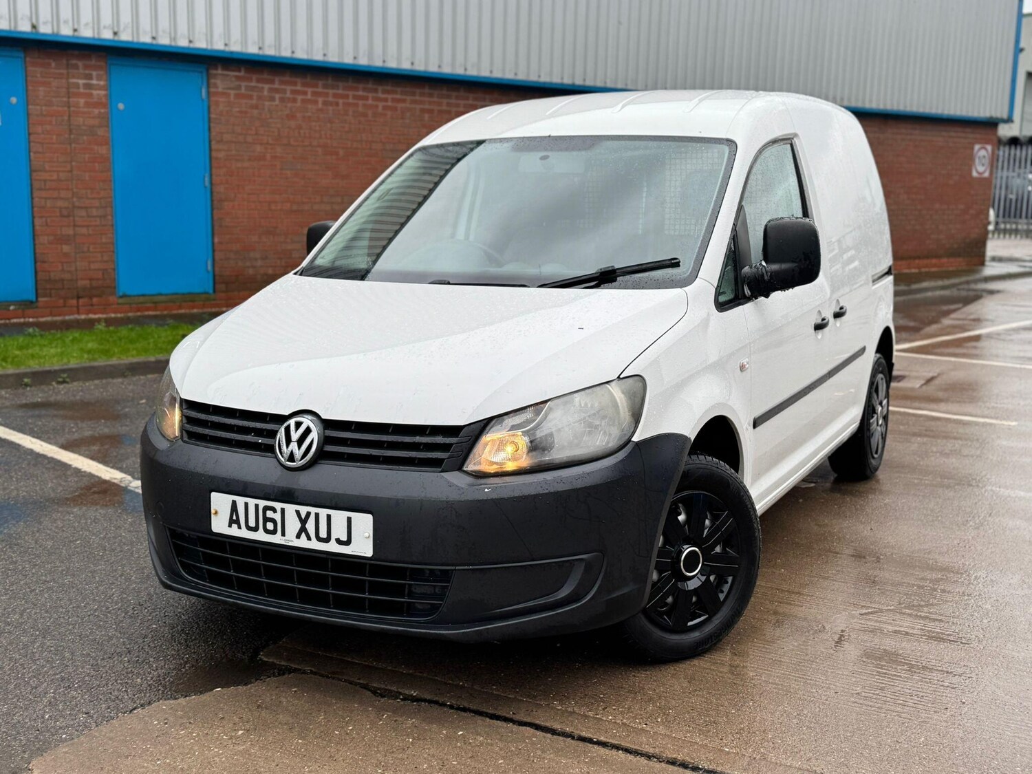 Used Volkswagen Caddy 2011 for sale - 77549397: Photo 10
