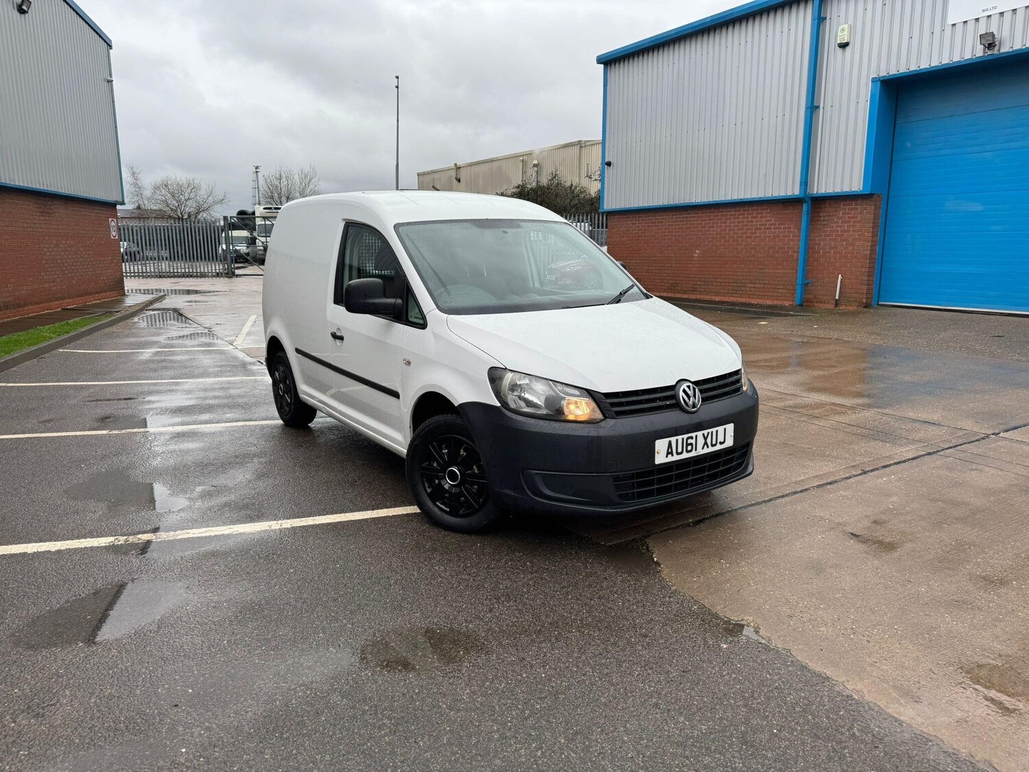 Used Volkswagen Caddy 2011 for sale - 77549397: Photo 9