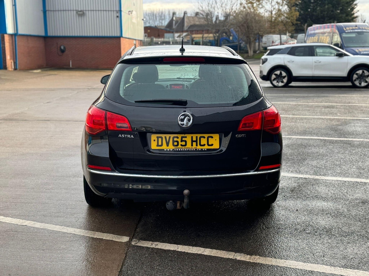 Used Vauxhall Astra 2015 for sale - 76728749: Photo 2