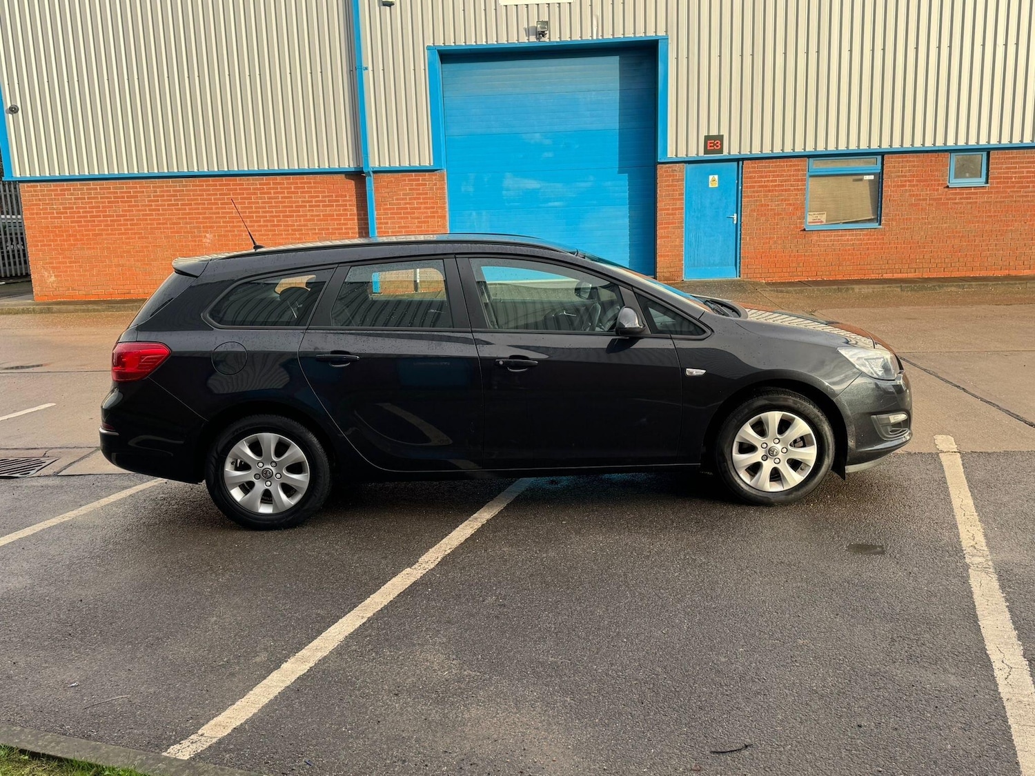 Used Vauxhall Astra 2015 for sale - 76728749: Photo 4