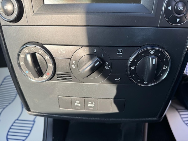 Used Mercedes-Benz A-Class 2011 for sale - 76122007: Photo 16