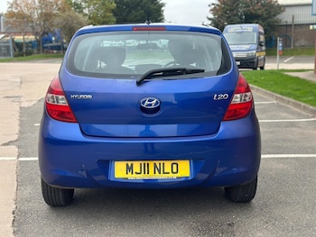 Used Hyundai i20 2011 for sale - 76251175: Photo 2