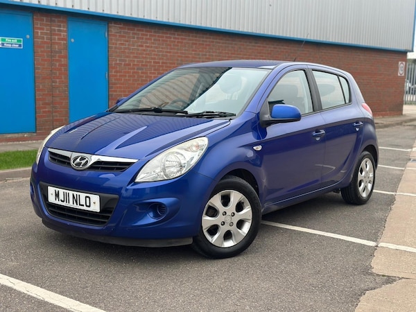 Used Hyundai i20 2011 for sale - 76251175: Photo 5