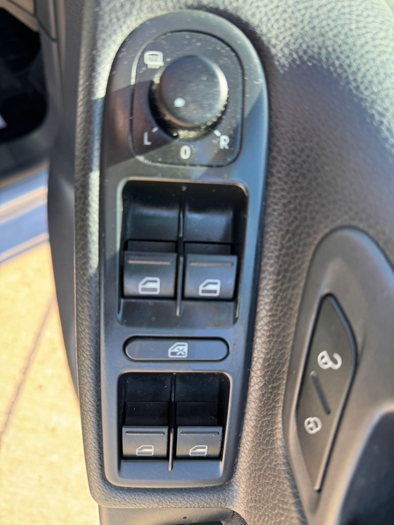 Used Volkswagen Golf 2012 for sale - 77882449: Photo 35