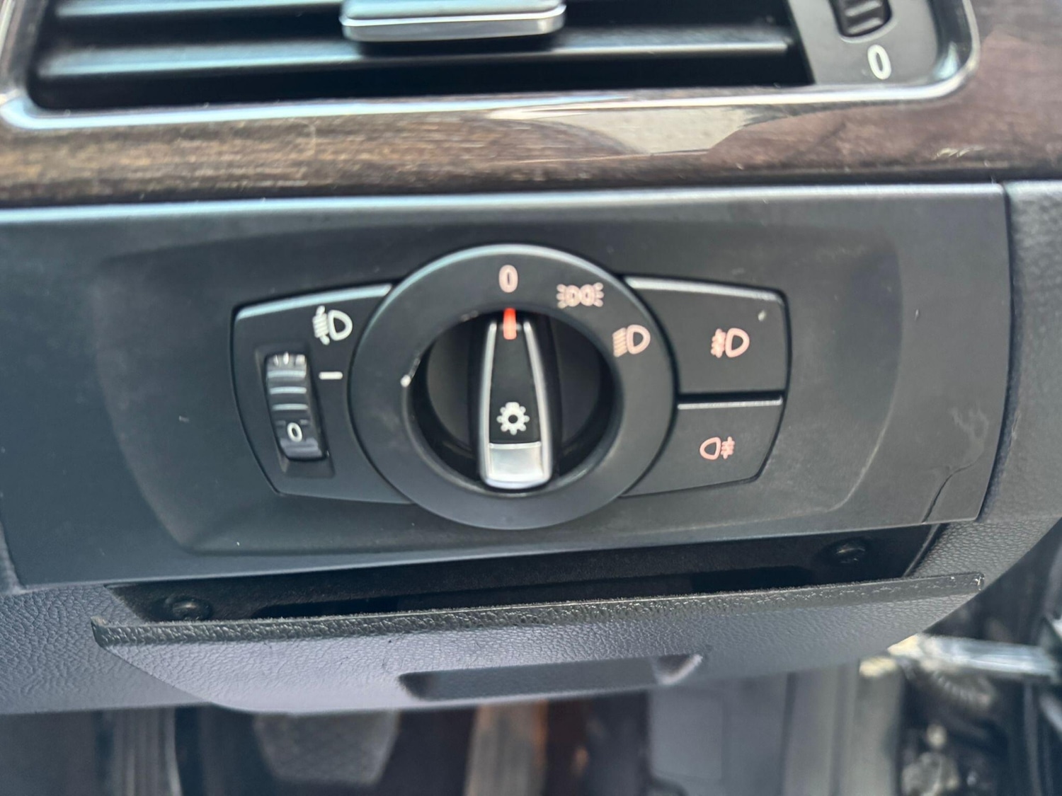 Used BMW 3 Series 2012 for sale - 77190426: Photo 15