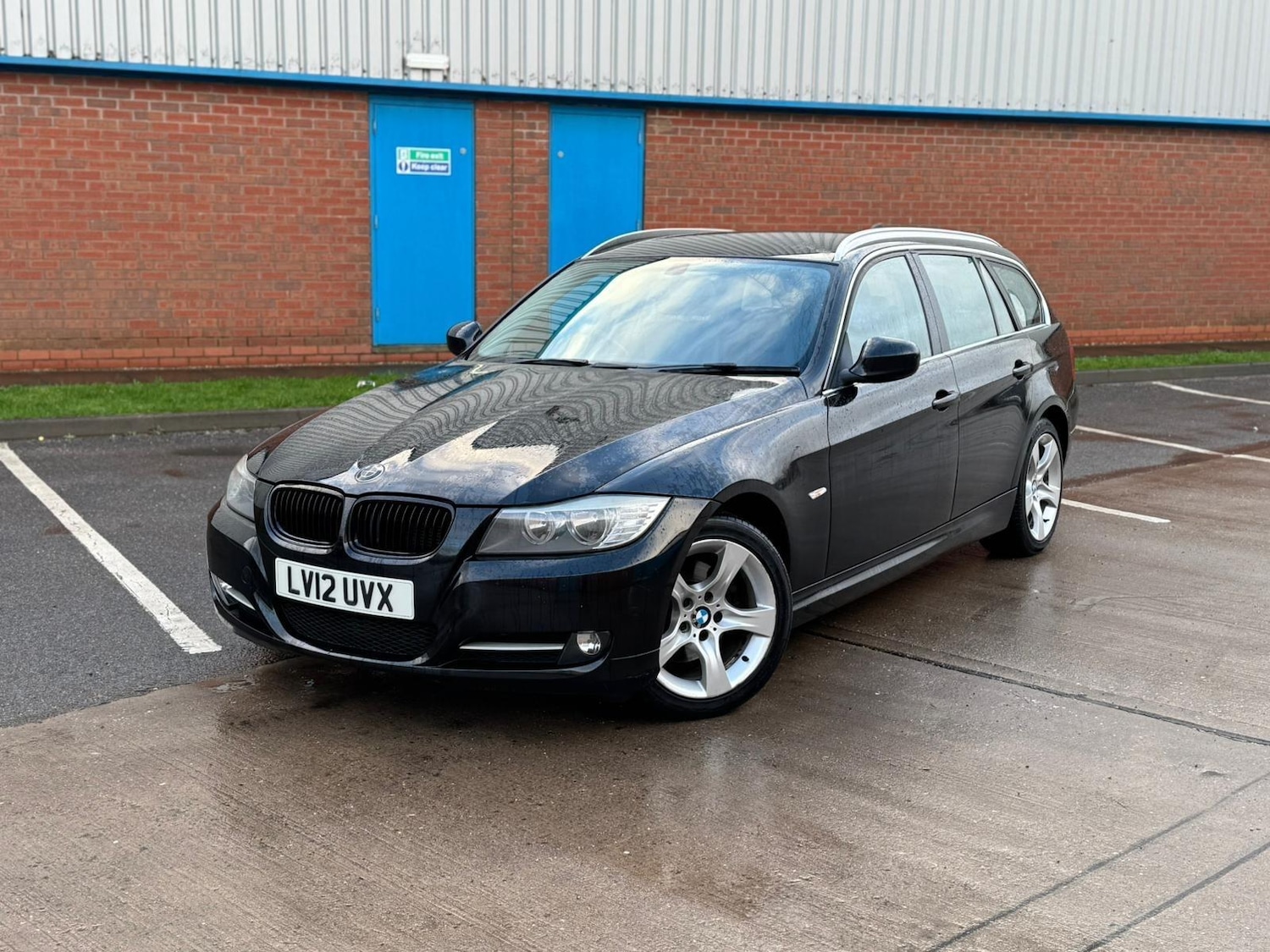 Used BMW 3 Series 2012 for sale - 77190426: Photo 7