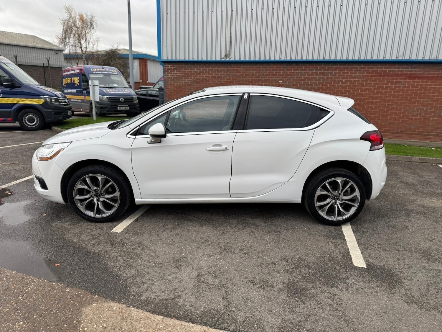 Used Citroen DS4 2014 for sale - 76472284: Photo 3