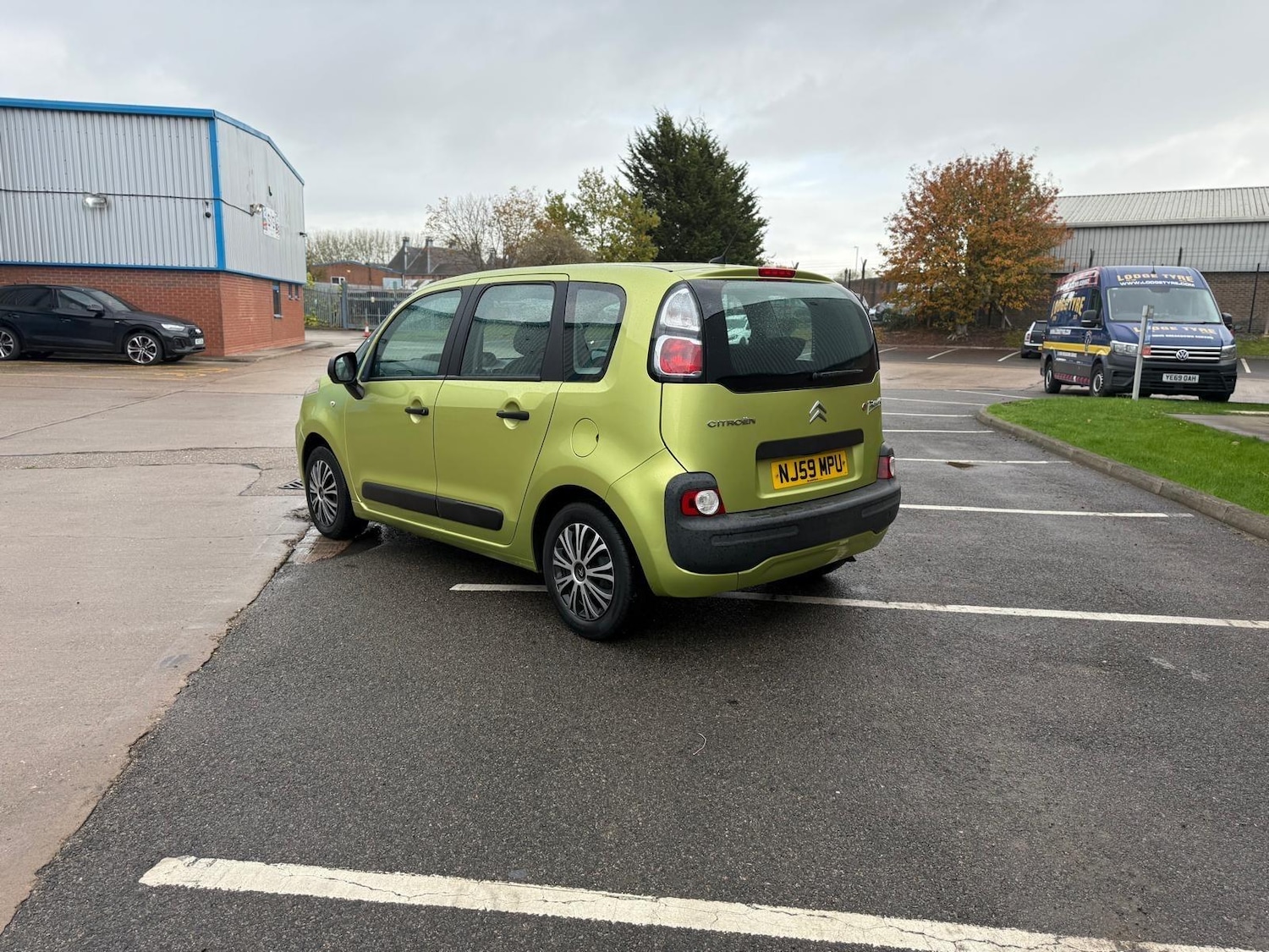 Used Citroen C3 Picasso 2009 for sale - 76388808: Photo 10