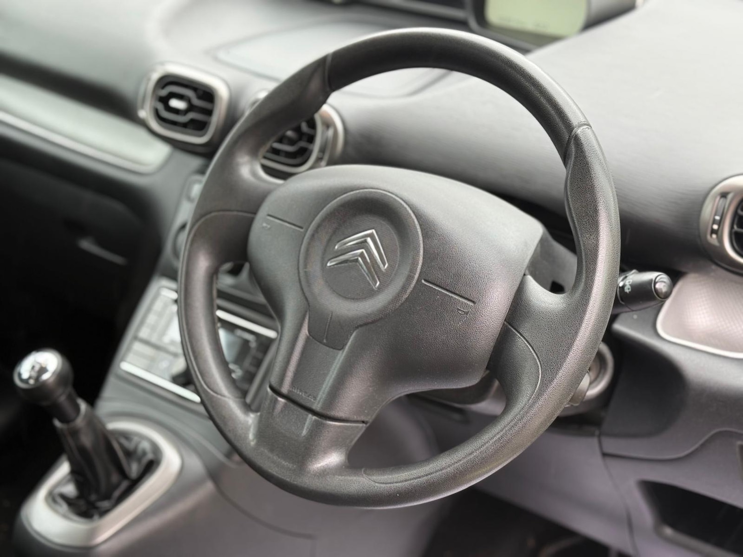 Used Citroen C3 Picasso 2009 for sale - 76388808: Photo 27