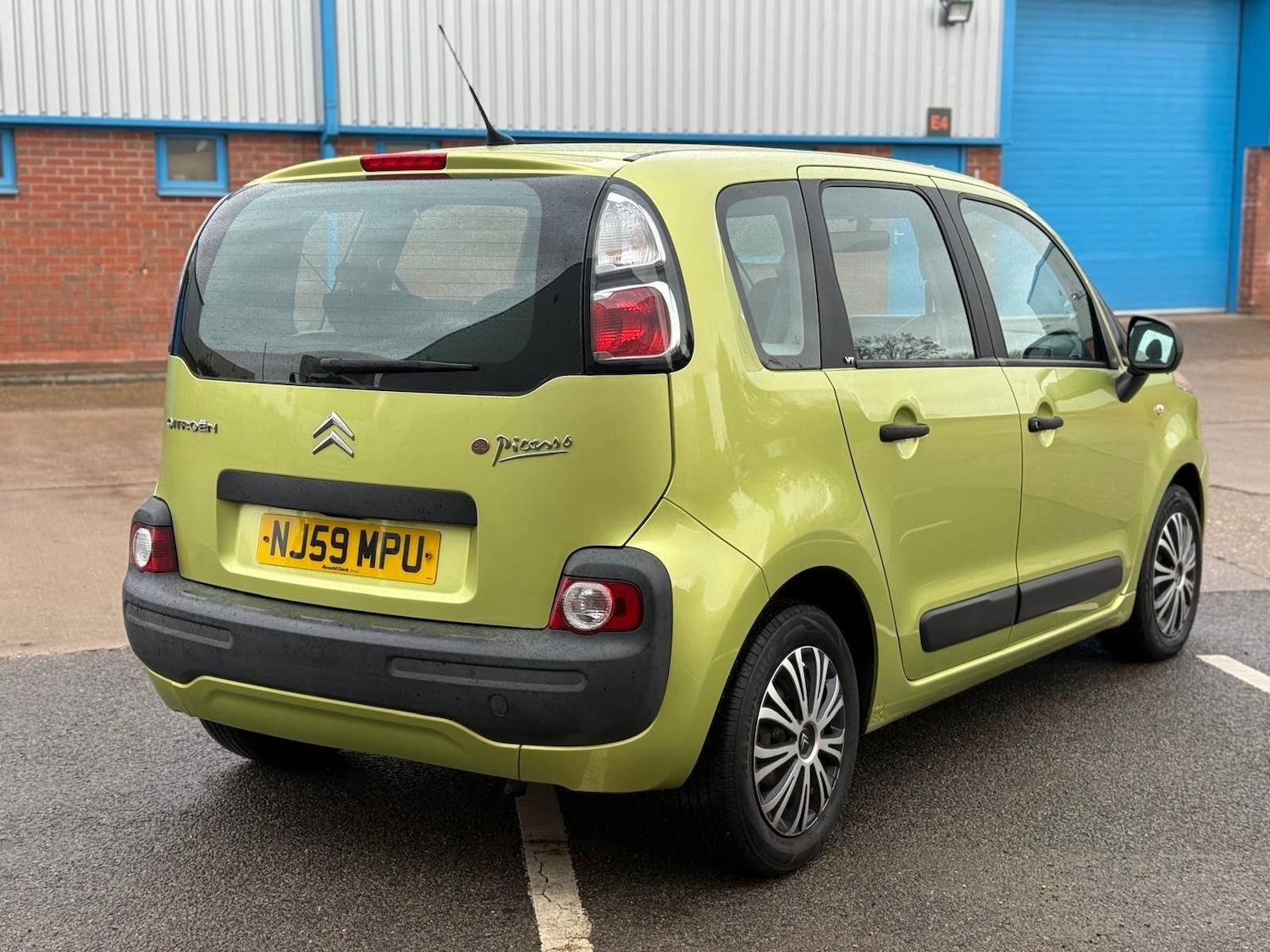 Used Citroen C3 Picasso 2009 for sale - 76388808: Photo 9