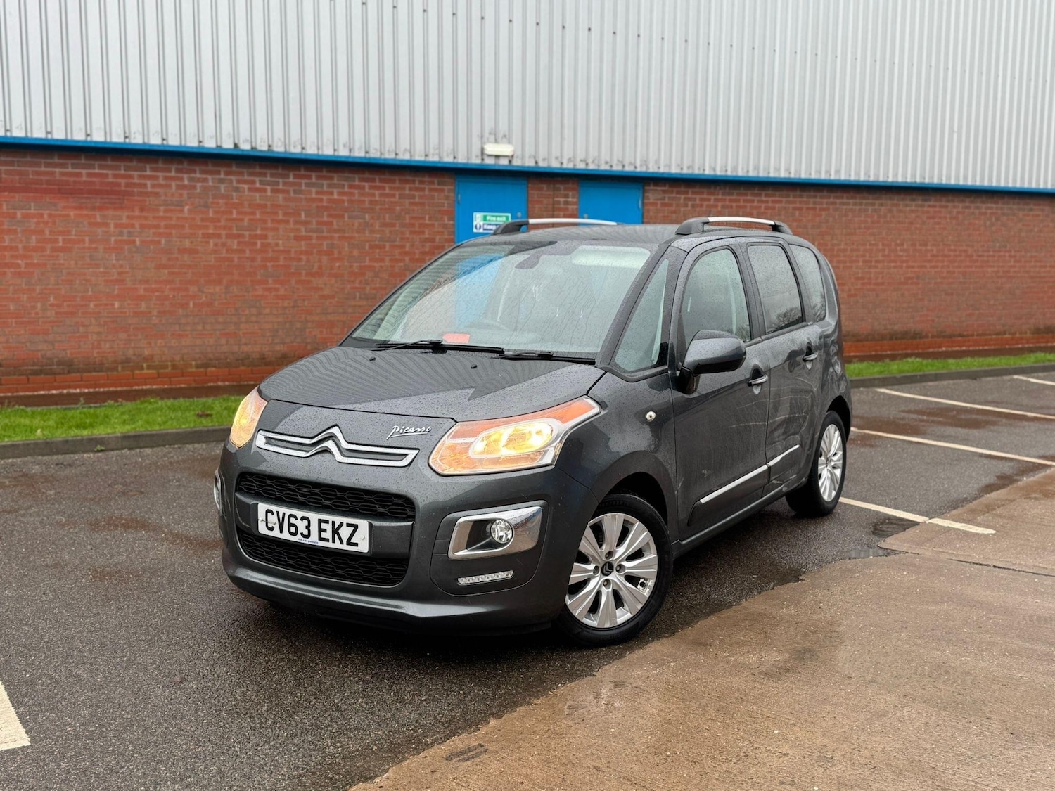 Used Citroen C3 Picasso 2013 for sale - 77278725: Photo 10