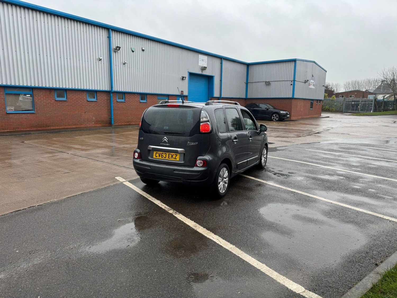 Used Citroen C3 Picasso 2013 for sale - 77278725: Photo 11