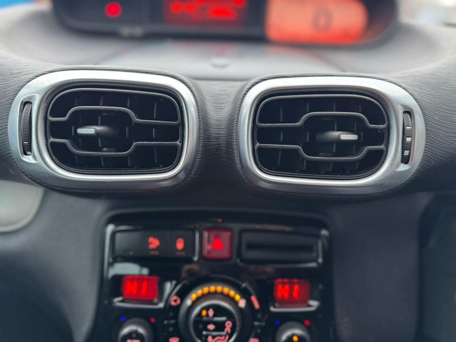 Used Citroen C3 Picasso 2013 for sale - 77278725: Photo 25