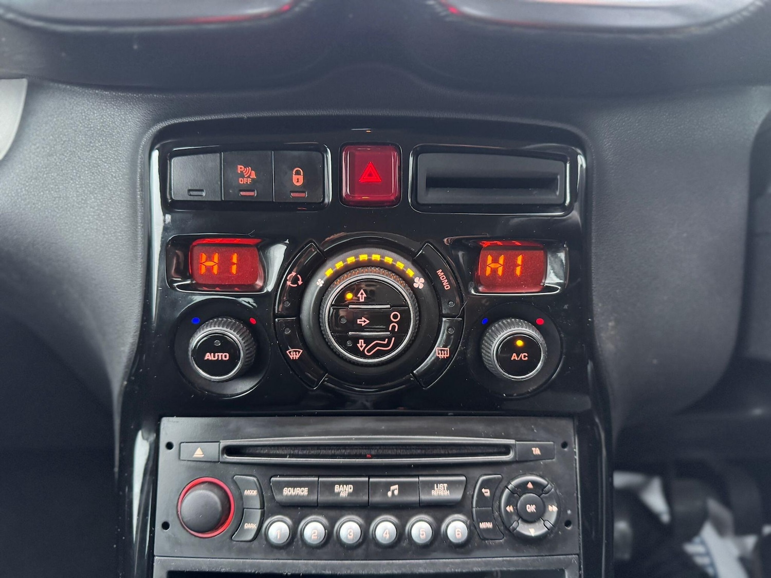 Used Citroen C3 Picasso 2013 for sale - 77278725: Photo 27