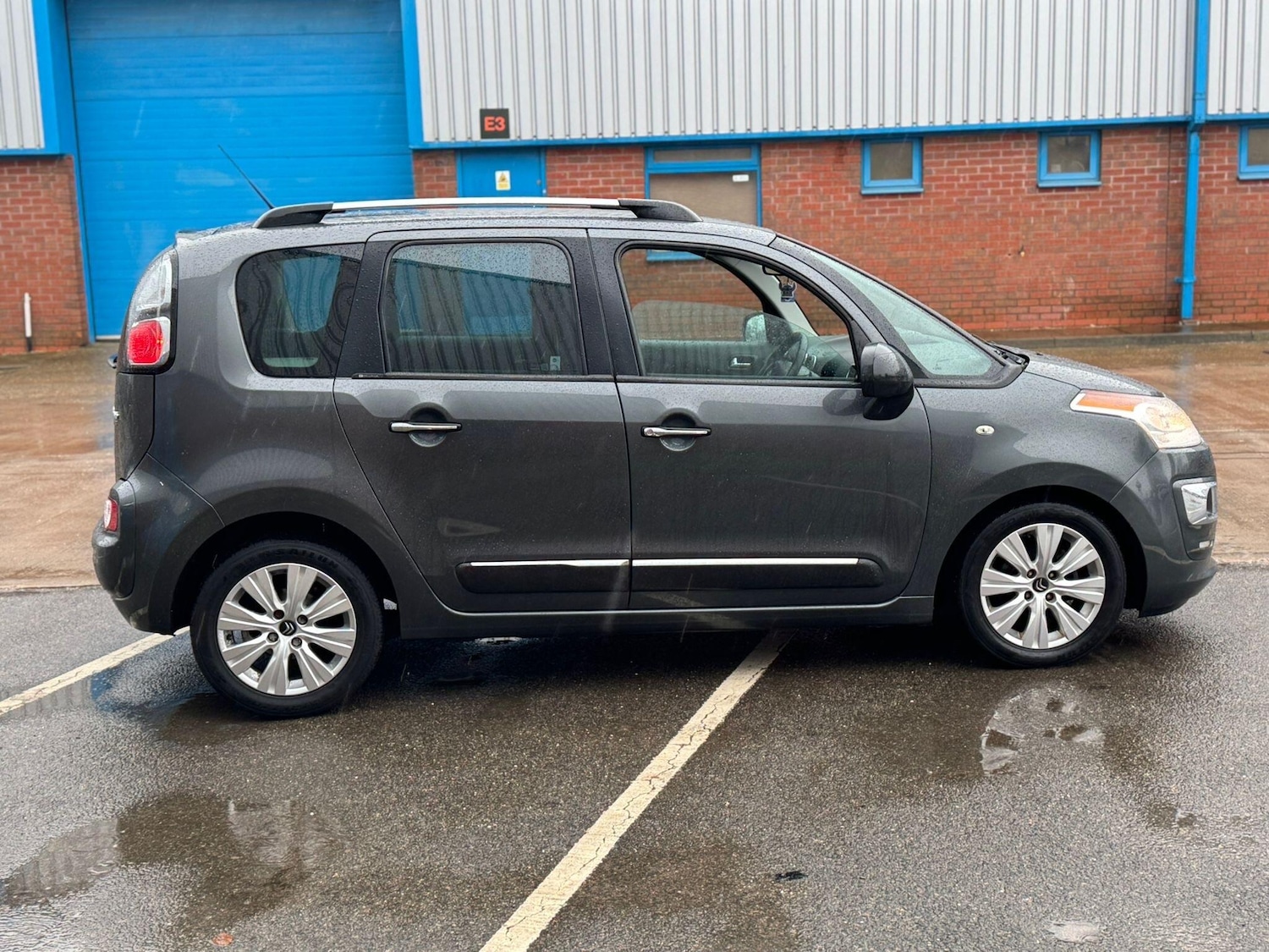 Used Citroen C3 Picasso 2013 for sale - 77278725: Photo 4