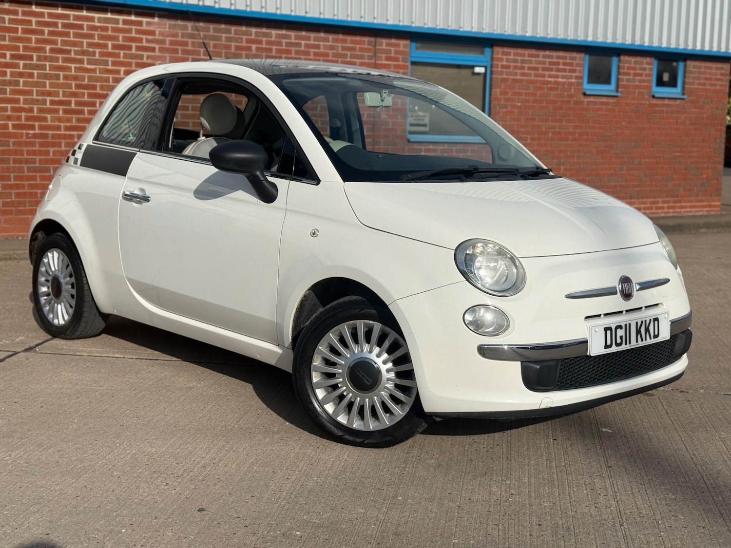 Used Fiat 500 2011 for sale - 77670786: Photo 6