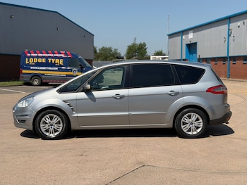 Used Ford S-Max 2013 for sale - 79000019: Photo