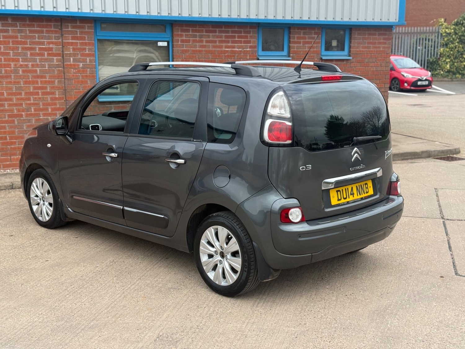 Used Citroen C3 Picasso 2014 for sale - 77737297: Photo 10