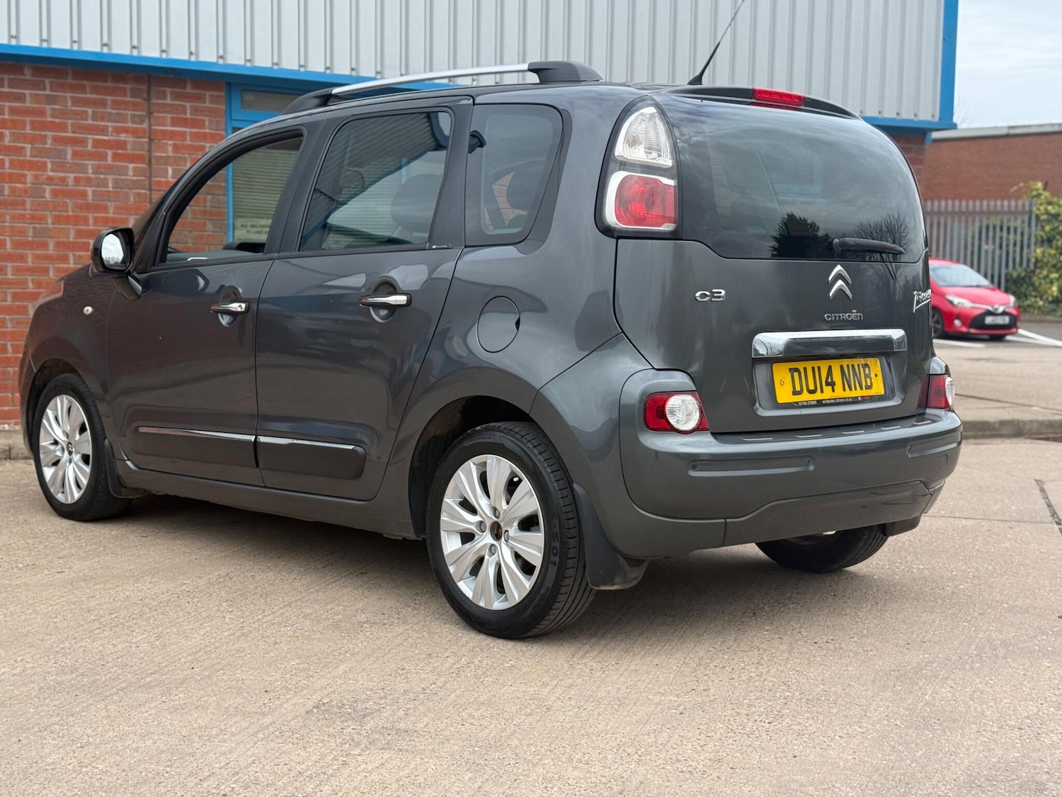 Used Citroen C3 Picasso 2014 for sale - 77737297: Photo 4