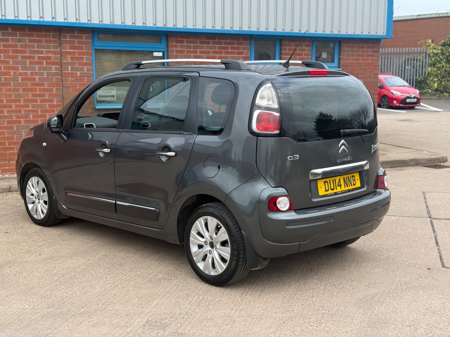 Used Citroen C3 Picasso 2014 for sale - 77737297: Photo 9