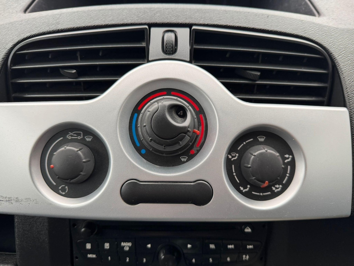 Used Renault Kangoo 2012 for sale - 76996119: Photo 15