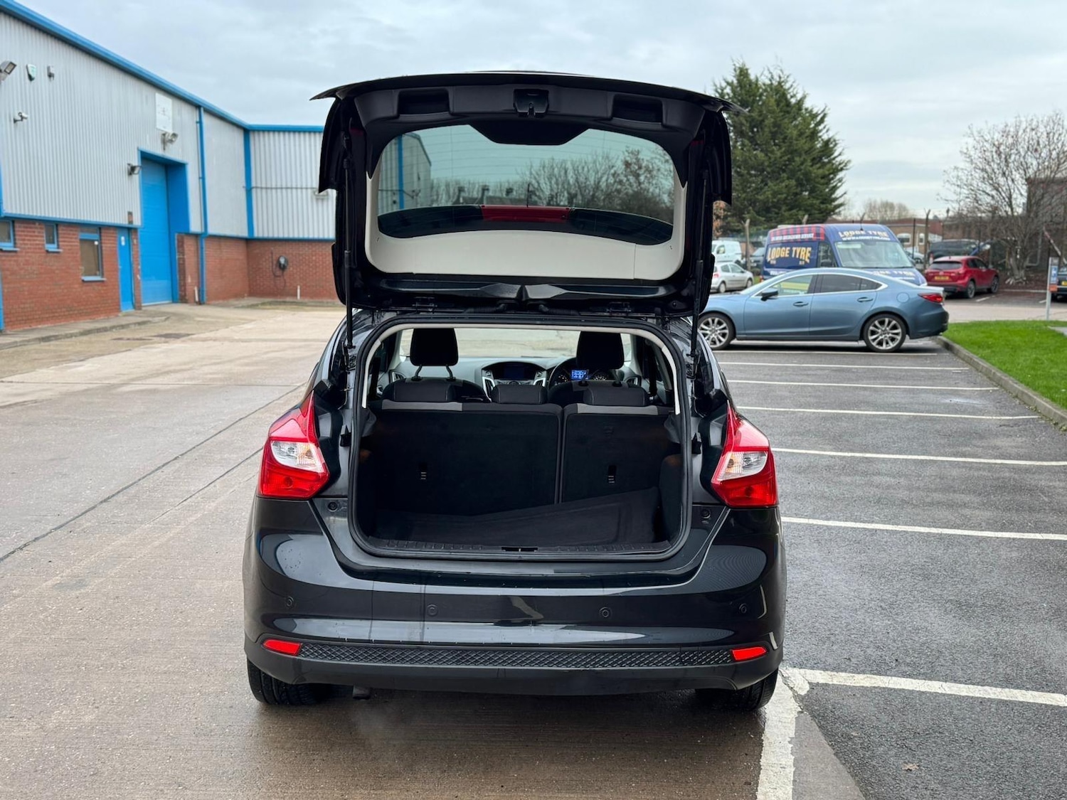 Used Ford Focus 2013 for sale - 76886797: Photo 11