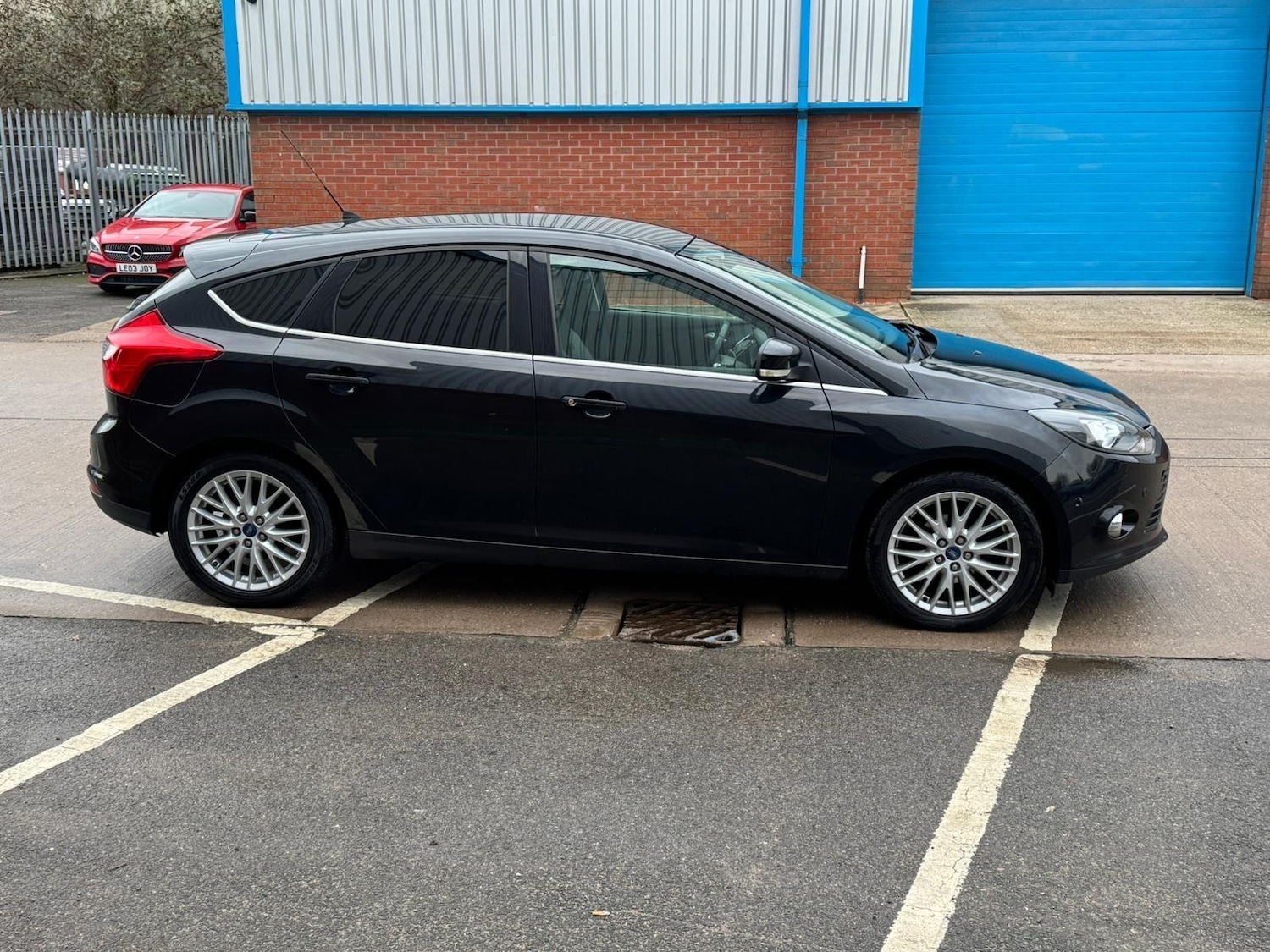 Used Ford Focus 2013 for sale - 76886797: Photo 4