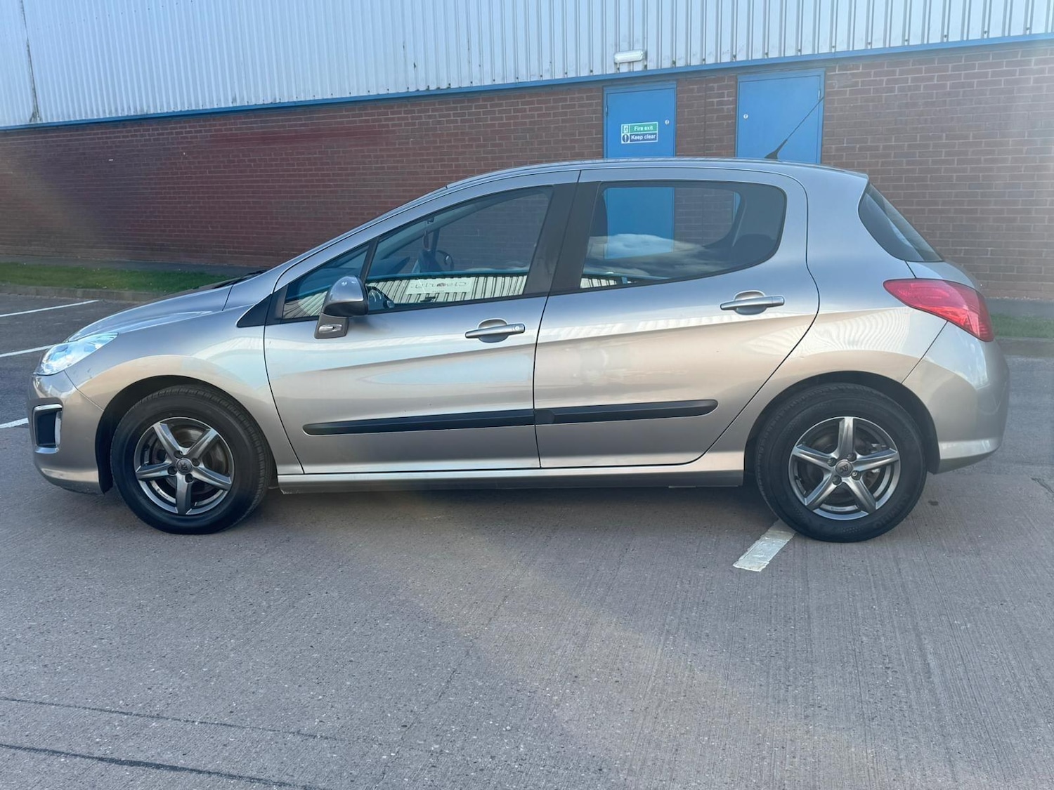 Used Peugeot 308 for sale - 78116162: Photo 3