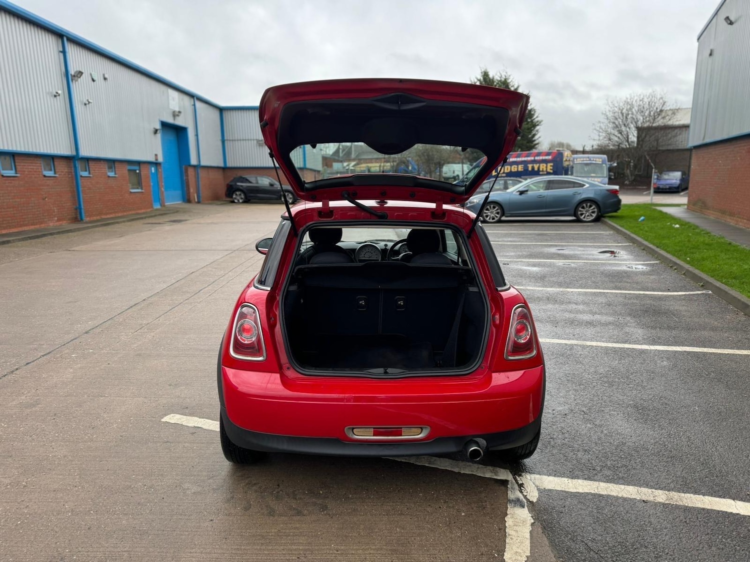 Used MINI Hatch 2011 for sale - 76995134: Photo 25