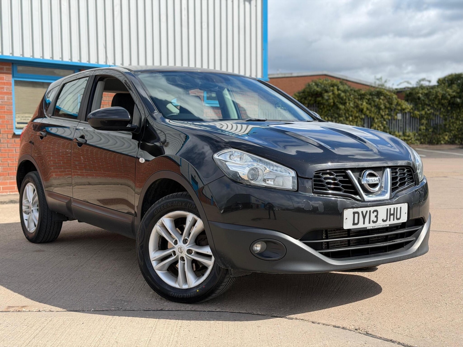Used Nissan Qashqai 2013 for sale - 78220231: Photo 2