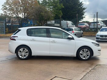 Used Peugeot 308 2015 for sale - 79601474: Photo
