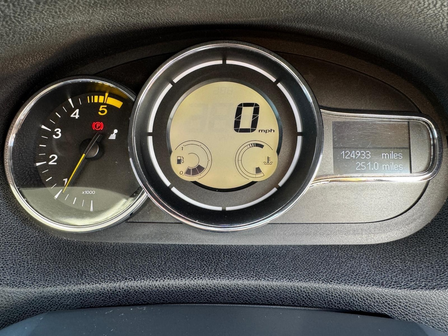 Used Renault Megane 2011 for sale - 78157644: Photo 26