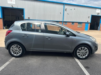 Used Vauxhall Corsa 2012 for sale - 75290795: Photo