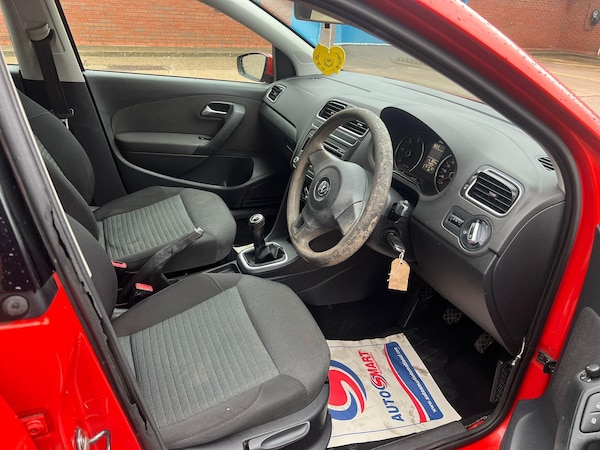 Used Volkswagen Polo 2011 for sale - 76201147: Photo 13