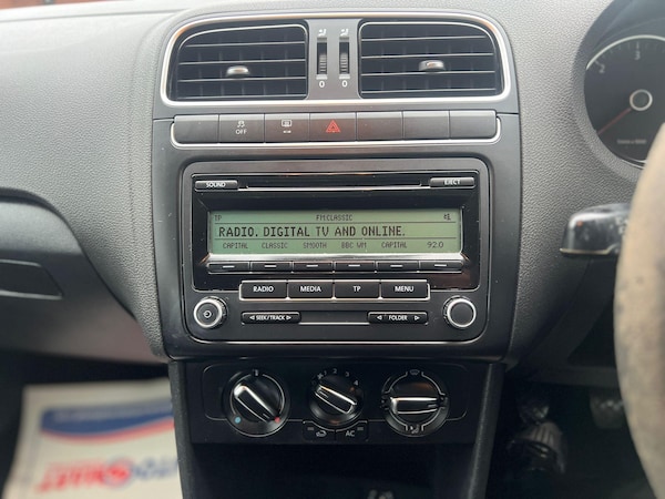 Used Volkswagen Polo 2011 for sale - 76201147: Photo 15