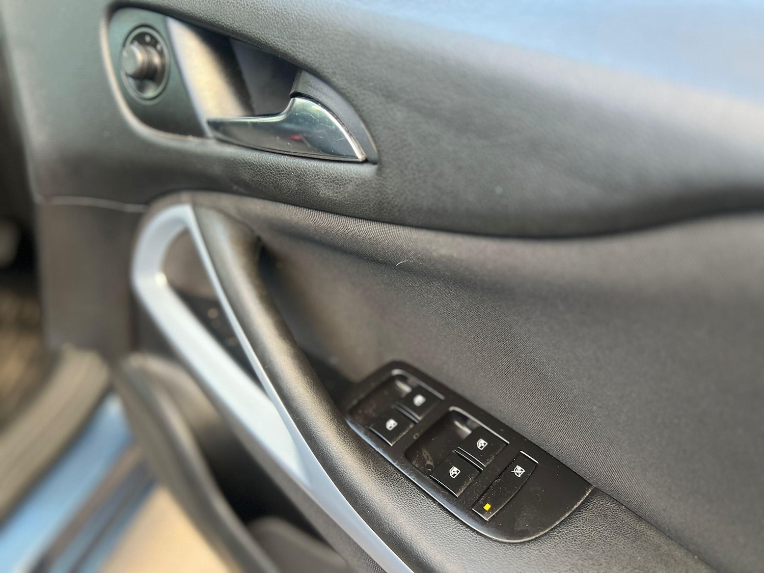 Used Vauxhall Zafira Tourer 2016 for sale - 77101960: Photo 16