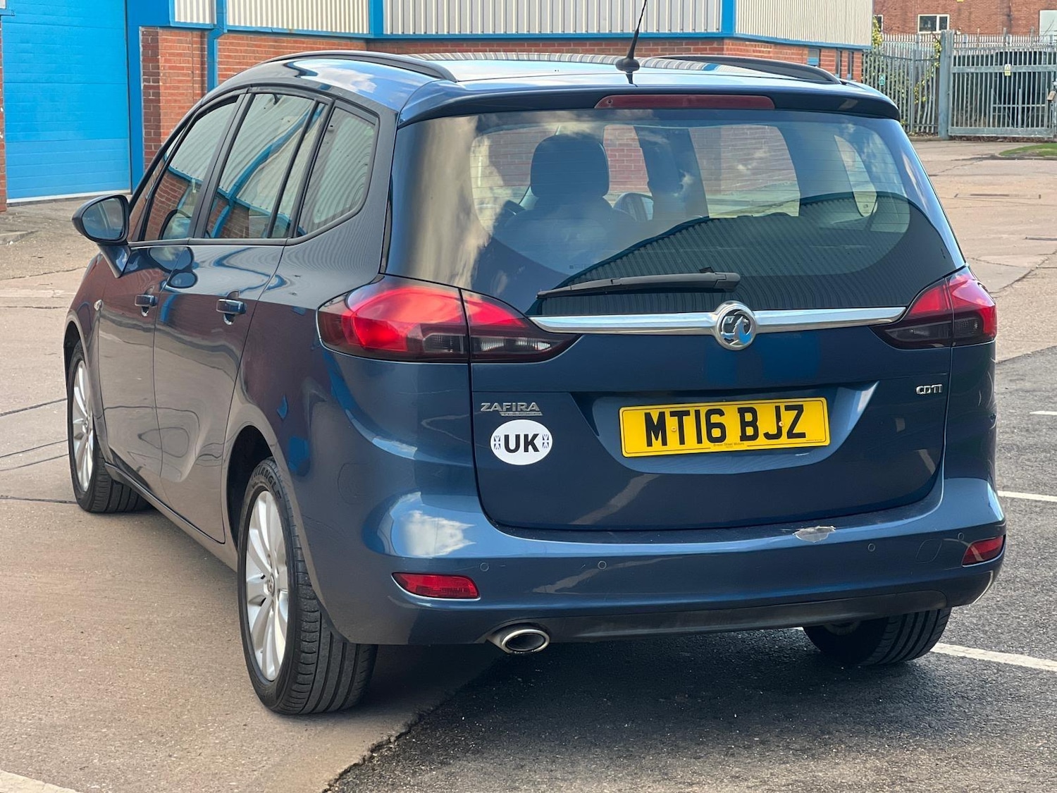 Used Vauxhall Zafira Tourer 2016 for sale - 77101960: Photo 5
