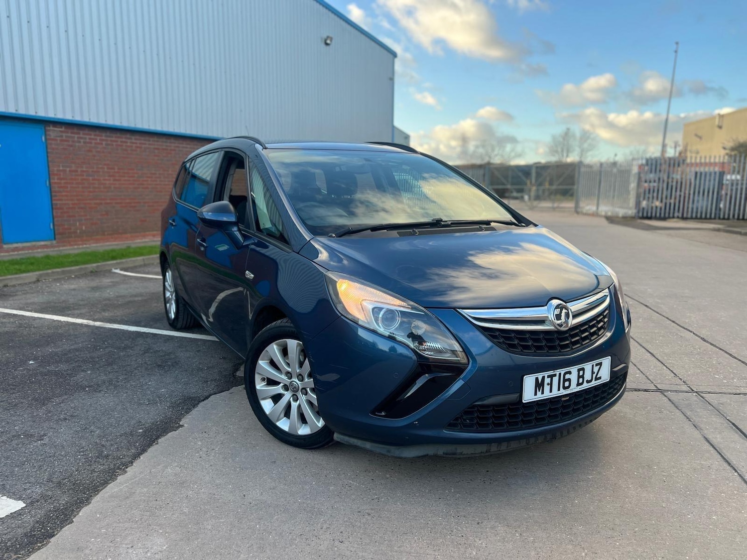Used Vauxhall Zafira Tourer 2016 for sale - 77101960: Photo 7