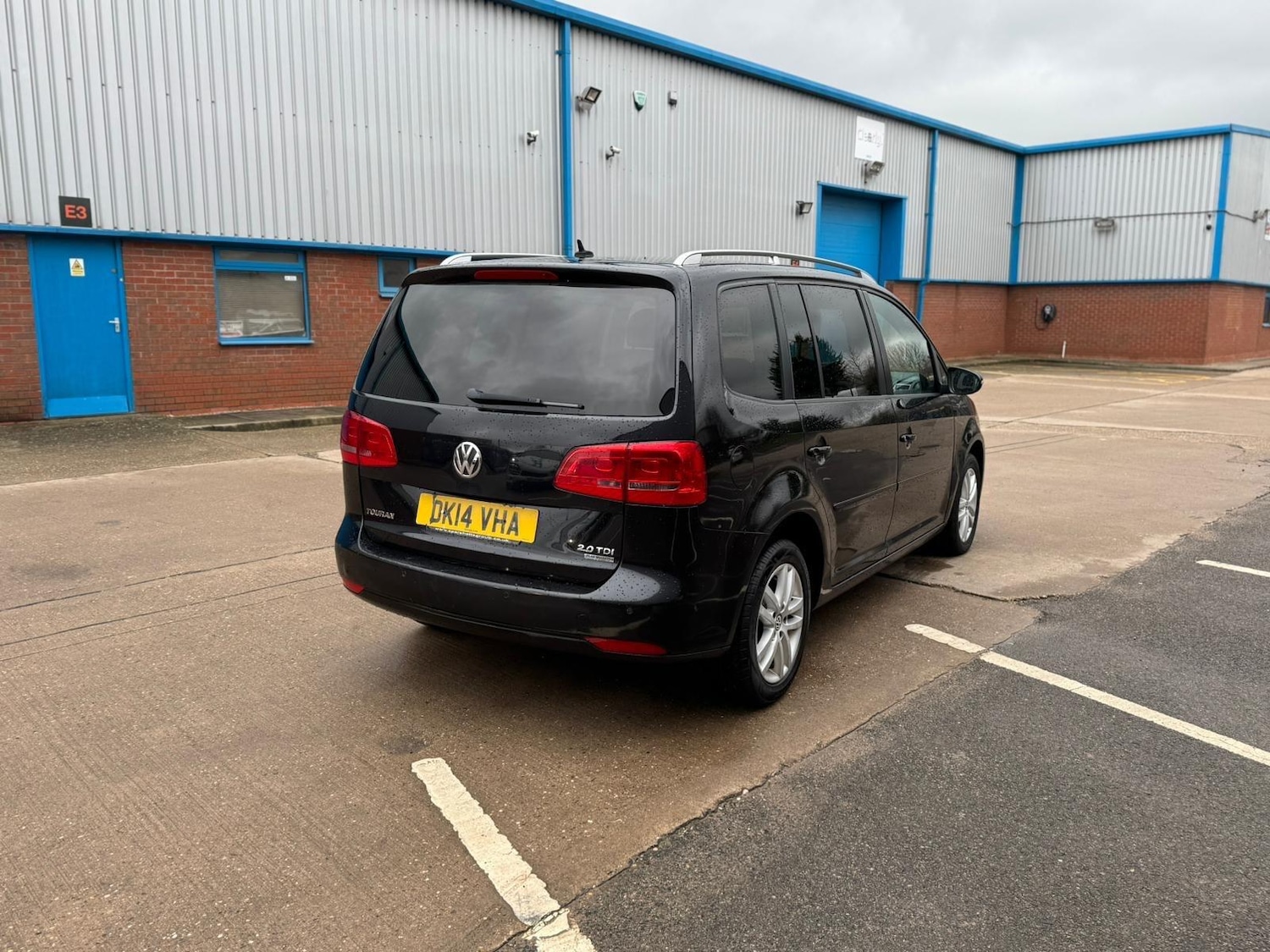 Used Volkswagen Touran 2014 for sale - 77705432: Photo 12