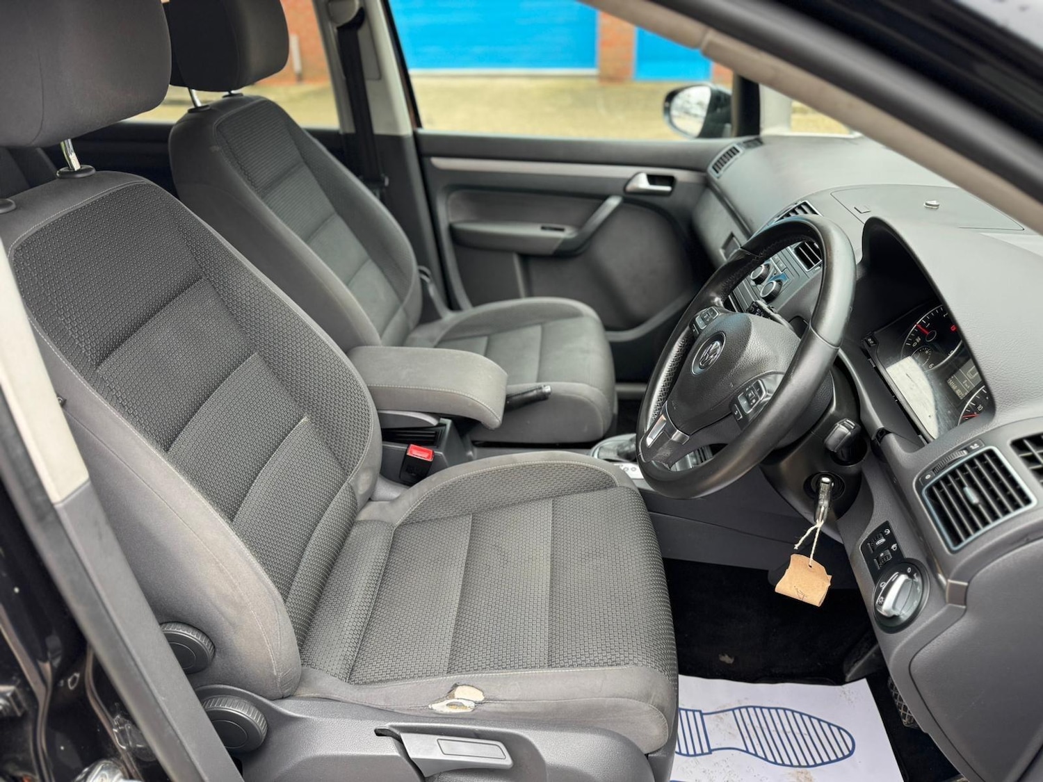 Used Volkswagen Touran 2014 for sale - 77705432: Photo 16