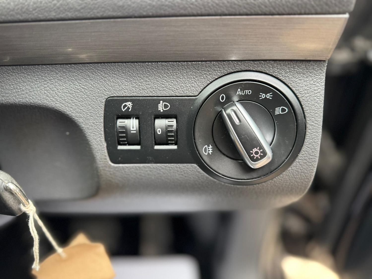 Used Volkswagen Touran 2014 for sale - 77705432: Photo 21