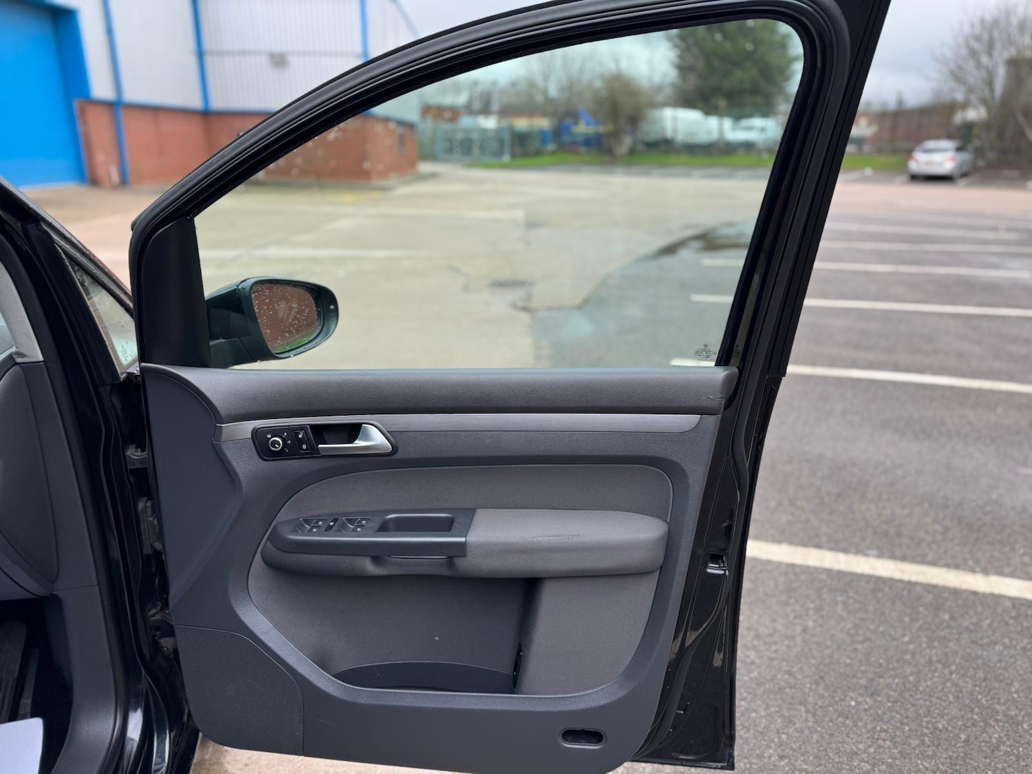 Used Volkswagen Touran 2014 for sale - 77705432: Photo 23