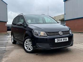 Used Volkswagen Touran 2014 for sale - 77705432: Photo