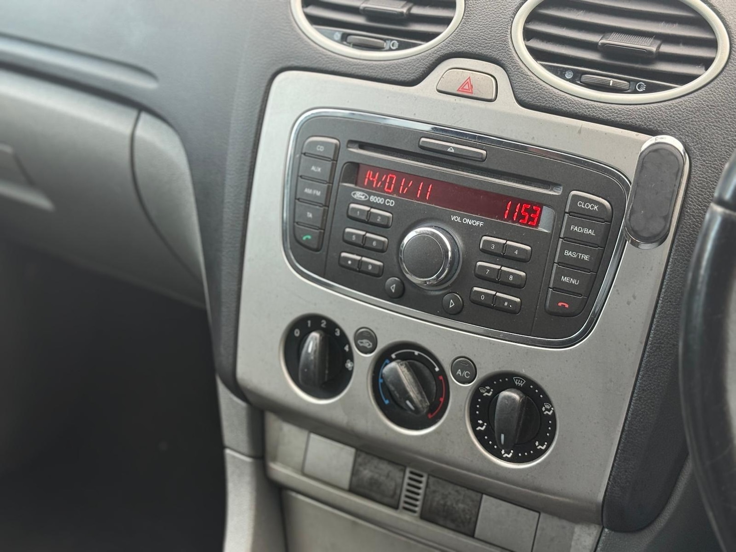 Used Ford Focus 2010 for sale - 76425714: Photo 23