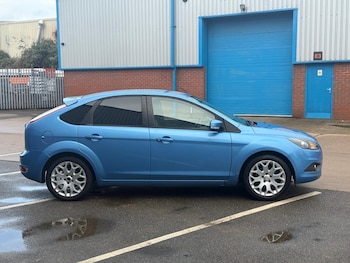 Used Ford Focus 2010 for sale - 76425714: Photo