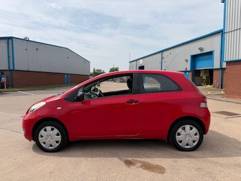 Used Toyota Yaris 2010 for sale - 78740762: Photo